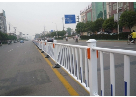 阳泉市市政道路护栏工程